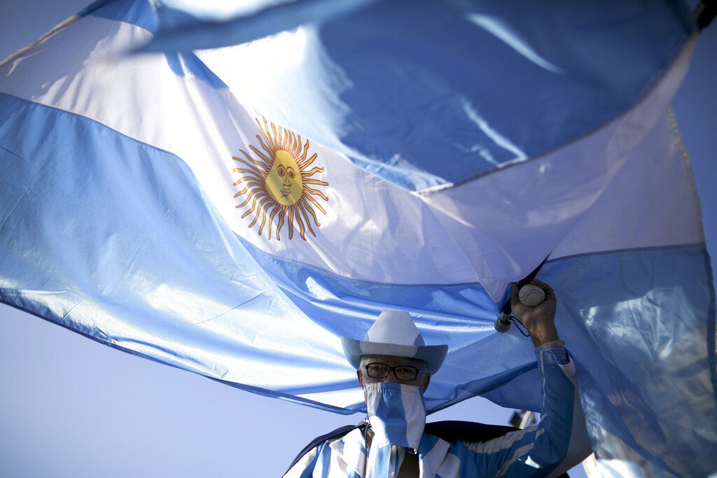 APTOPIX Virus Outbreak Argentina Protest